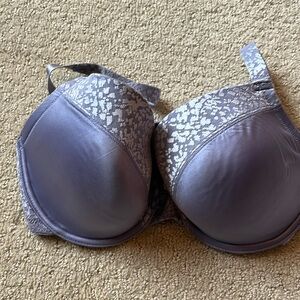 Le Mystere silver bra 34DDD/F. Stretch back has pattern detail.
